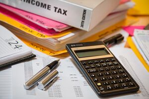 Pixabay | ID: 4097292 | Tags: einkommenssteuer, taschenrechner, buchhaltung, finanziell, papierkram, mwst, finanzen, steuern, berechnung, wirtschaft, planung, einkommen, anlage, irs, budget, geschäft, geld, büro, buchhaltung, steuern, steuern, steuern, steuern, steuern, wirtschaft, budget | User: stevepb Pixabay | ID: 4097292 | Tags: einkommenssteuer, taschenrechner, buchhaltung, finanziell, papierkram, mwst, finanzen, steuern, berechnung, wirtschaft, planung, einkommen, anlage, irs, budget, geschäft, geld, büro, buchhaltung, steuern, steuern, steuern, steuern, steuern, wirtschaft, budget | User: stevepb | URL: https://pixabay.com/de/photos/einkommenssteuer-taschenrechner-4097292/
